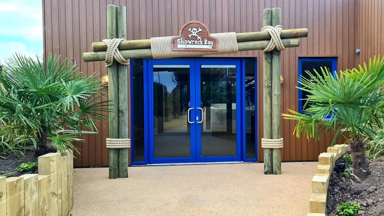 Marine Holiday Park 拉尔 外观 照片
