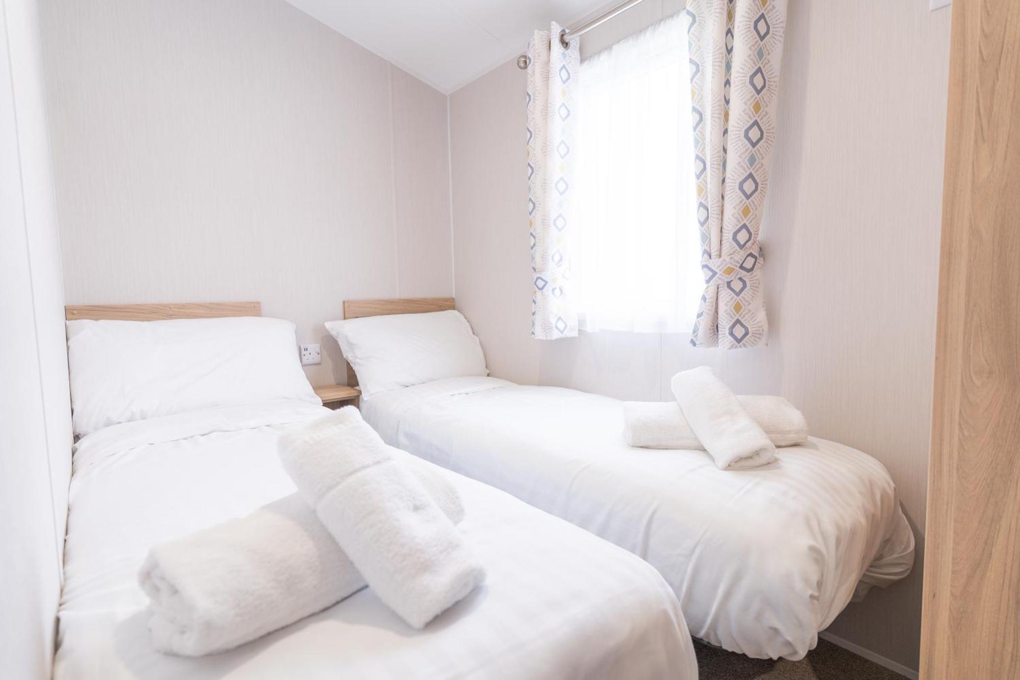 Marine Holiday Park 拉尔 外观 照片