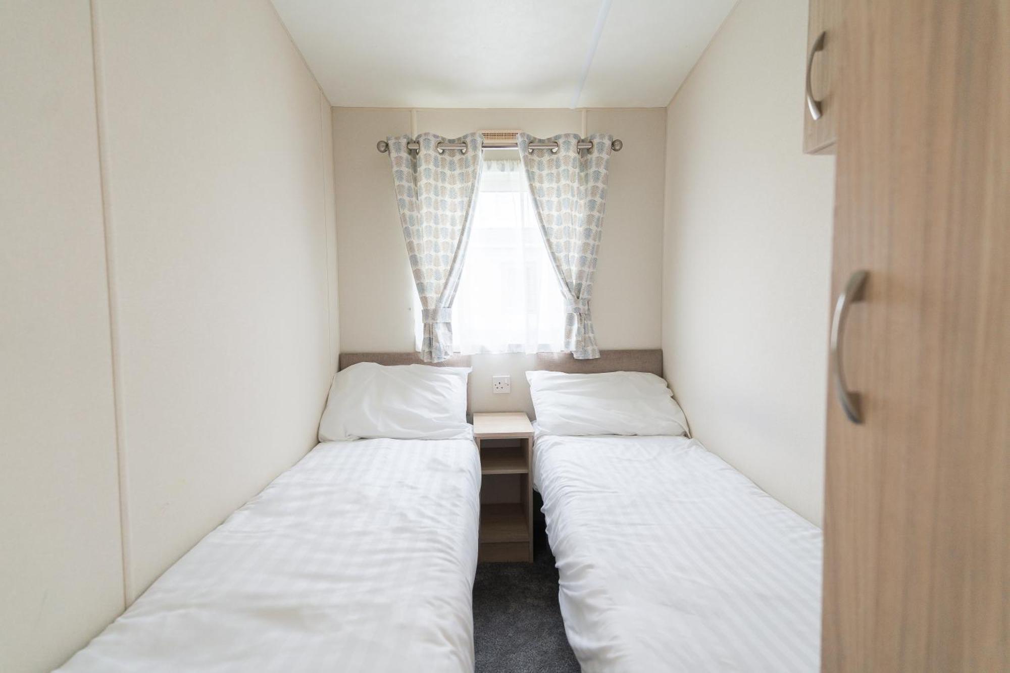 Marine Holiday Park 拉尔 外观 照片